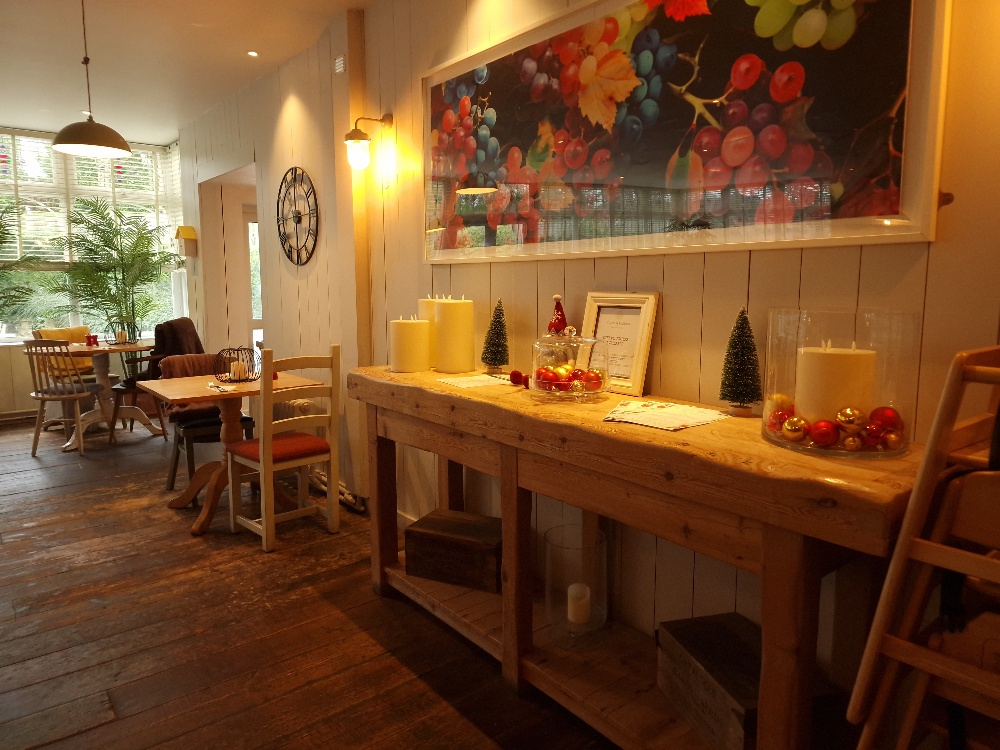 Thai Thai Restaurant